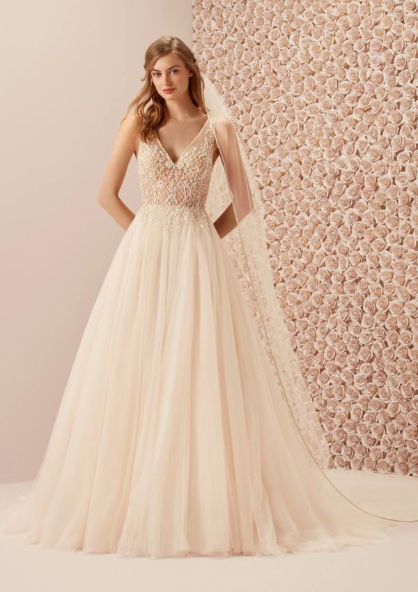 Design MANACOR Marque Pronovias