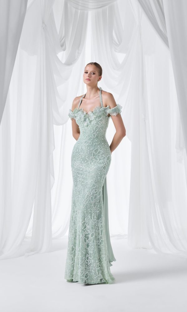 Robe 4039, robe de soirée longue en poudre, bleu, mint, beige et noir. Modèle élégant pour mariage, cérémonie ou gala chez Boutique Polater.