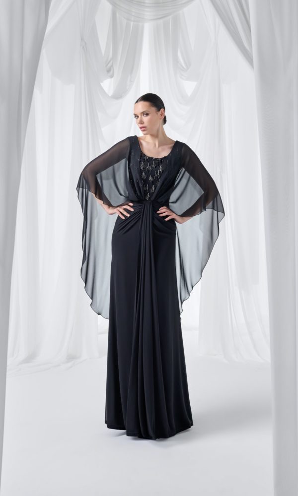 Robe 4015 - disponible en poudre, bleu, noir, mint et beige. Tailles : du 36 au 42. Disponible chez Boutique Polater.