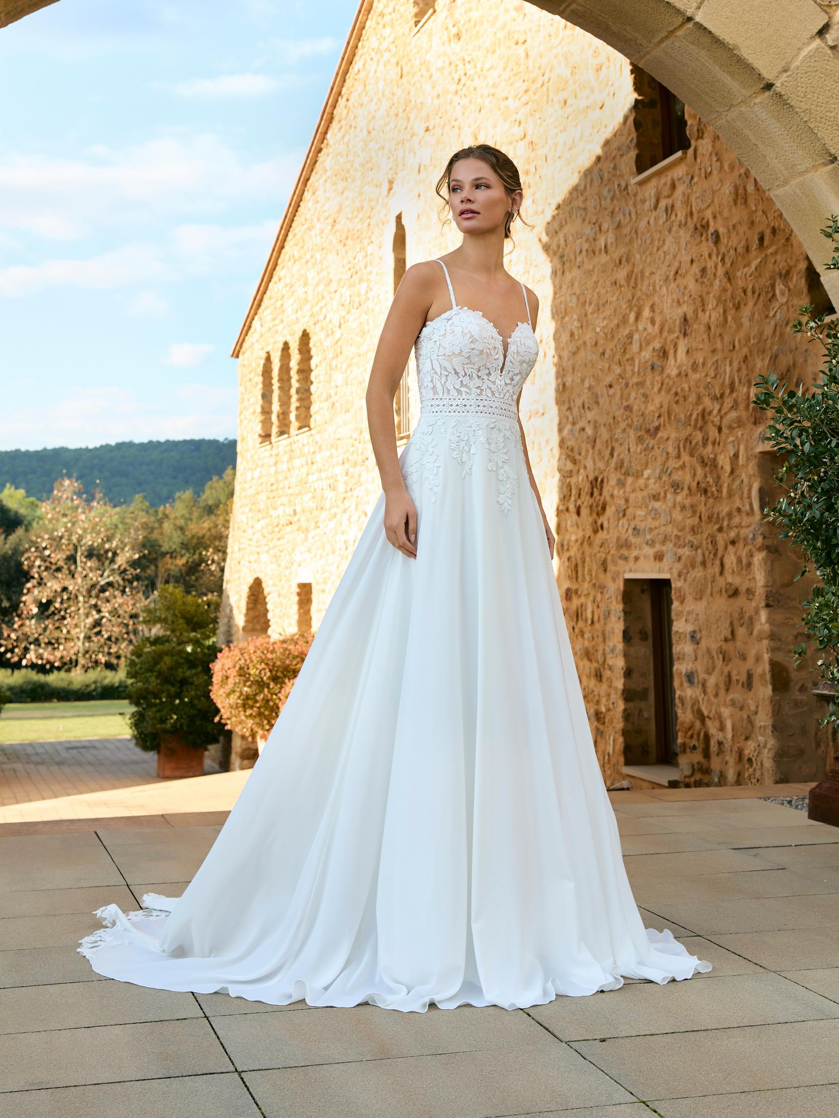 Robe de mariée White One INHACA