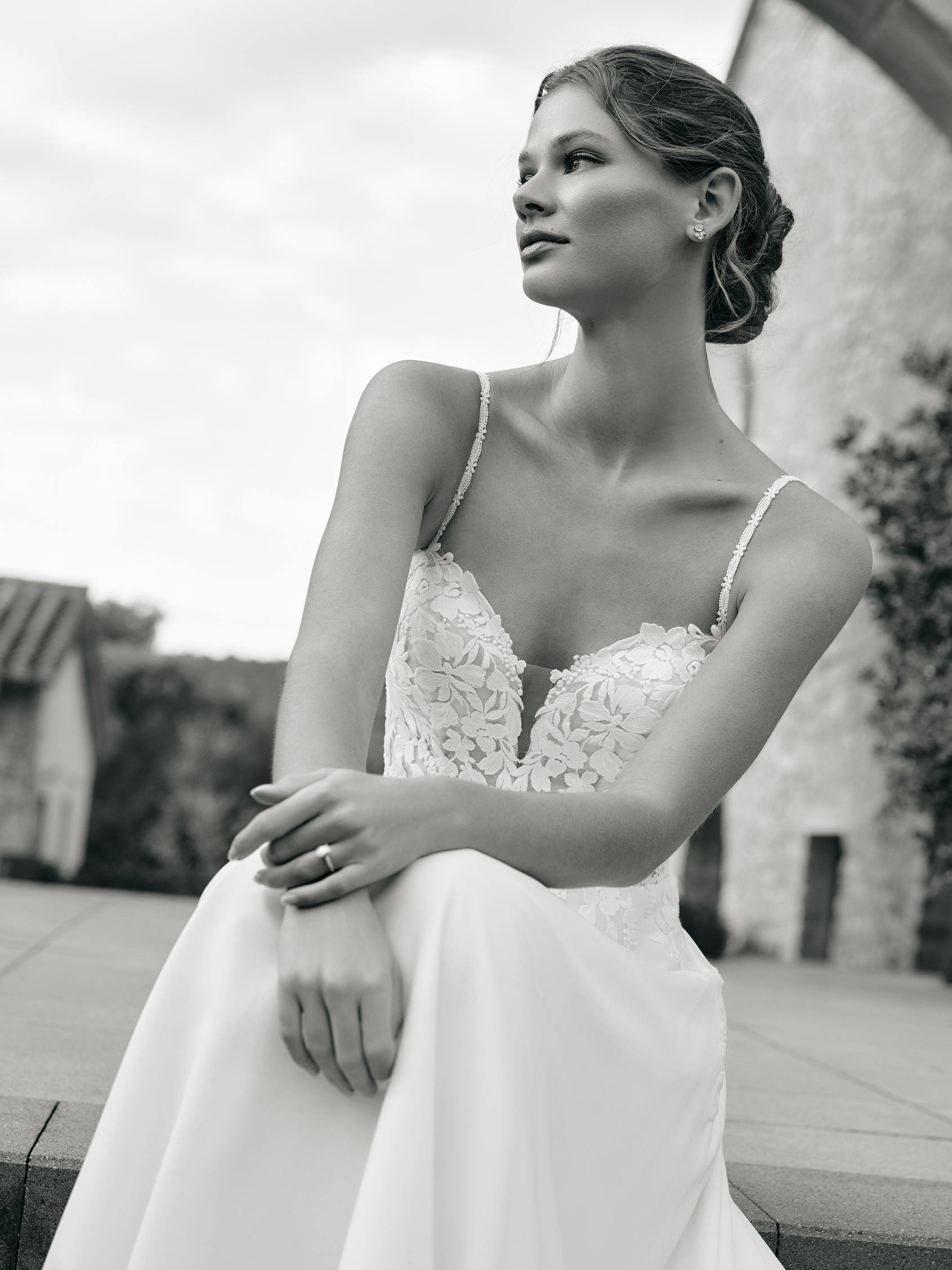 Robe de mariée White One INHACA – Image 3